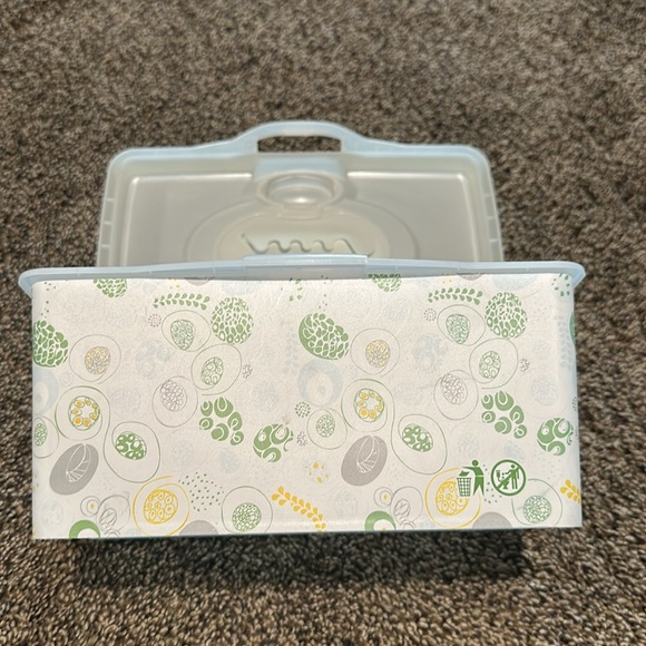 Huggies Wipes Container - Picture 4 of 6